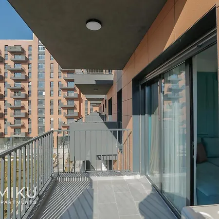 Miku - Bright 1 Bedroom At Olympic Tirana